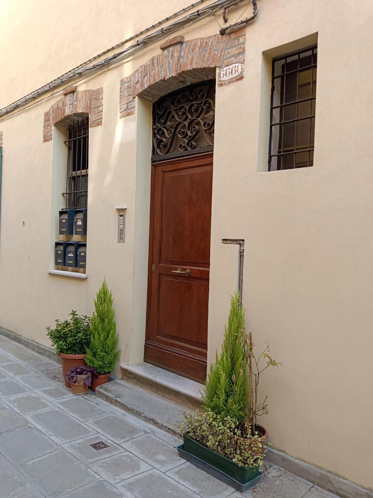 Sara S Luxury Home Five Minutes From Piazza San Marco Венеція Екстер'єр фото